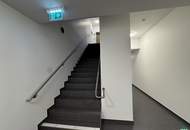 Ab 01.11.: Helle 2-Zimmer-Wohnung mit Balkon, Nähe U1 Rennbahnweg