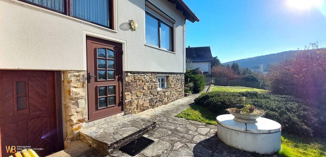 Panorama 200m² WFL, 2 Wohngeschoße, großer Garten, Obstbäume, Wald