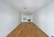 Moderne 2-Zimmer-DG-Wohnung mit sehr guter Anbindung