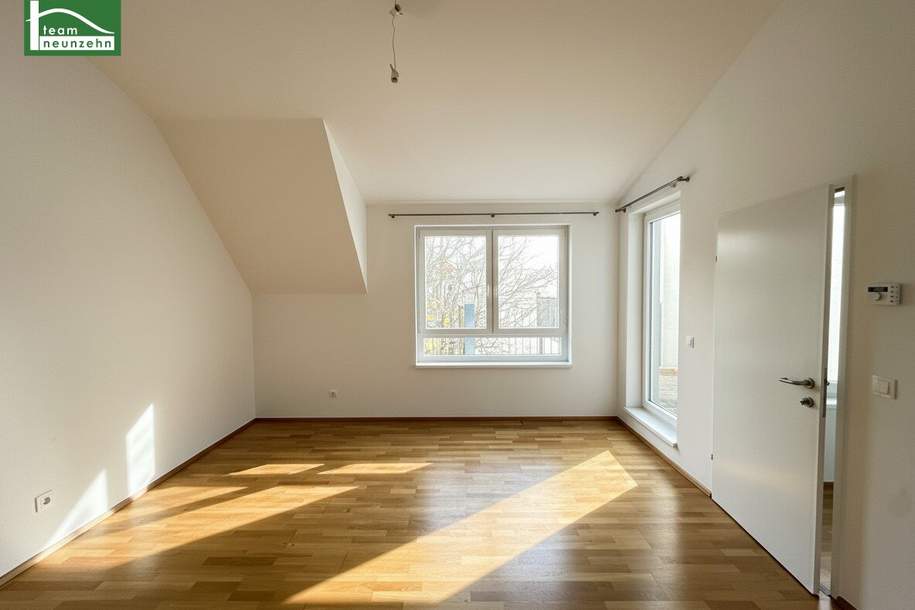 Helle Dachgeschoss-Wohnung mit Hof-Terrasse in ruhiger Seitengasse der Wattgasse und Hernalser Hauptstraße, Wohnung-kauf, 319.000,€, 1170 Wien 17., Hernals