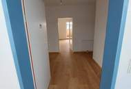 sanierte 3-Zimmer-Wohnung im Dachgeschoß mit Terrasse