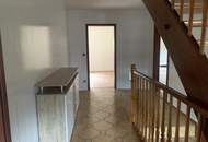 Großes Familienhaus auf dem Land mit Rundum-Grünblick!