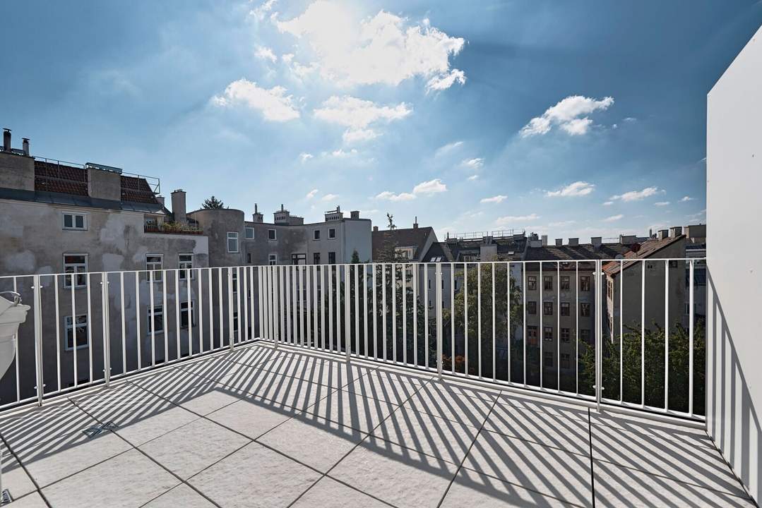 THE TEMPTATION - Dachgeschoss-Maisonette mit 2 Terrassen + Balkon | 33 m² Freifläche, 4 Zimmer