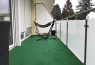 MÖBLIERTE STARTER-WOHNUNG MIT BALKON UND GARAGENPLATZ