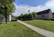 Sonnige Aussichten in ruhiger Grünlage: großzügige 2-Zimmer-Wohnung mit gemütlichem Balkon, moderner Dusche und heller Küche im 3. OG (inkl. Aufzug) – ideal für Singles oder Paare in Steyr-Münichholz!