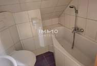 Gast- und Wohnhaus inkl. 4 Ferienwohnungen, 7 Garagenplätze und Parkplätze.