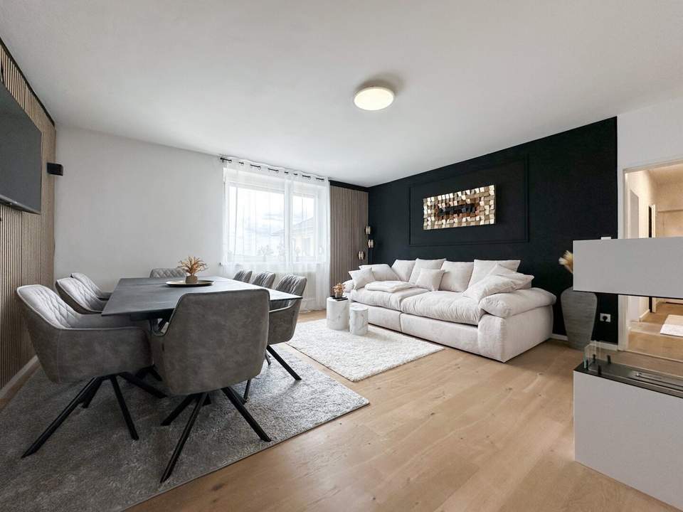 Ruhige Lage mit Blick ins Grüne - Stilvoll möblierte 2,5-Zimmer-Wohnung mit Balkon