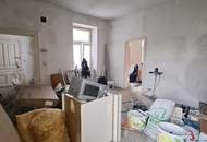 SEEGASSE, ERSTBEZUG, unbefristete 73 m2 Altbau, Wohnküche, 2 Zimmer, Duschbad, Parketten, Hofruhelage, U4-Nähe