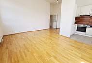 BERNHARDTSTALGASSE, unbefristete 96 m2 Altbau, Wohnküche, 3 Zimmer, Komplettküche, Wannenbad, gefördert, WG-geeignet