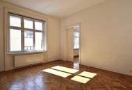 Westseitiger 2-Zimmer-Altbau im 3. Stock! Balkonoption!