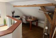 Großzügiges Wohnhaus mit 2 Wohneinheiten und Pool in zentrumsnaher Lage