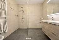 ERSTBEZUG – barrierefreie 3-Zimmer-Wohnung mit Einbauküche, Balkon und Tiefgaragenstellplatz in sonniger Lage!