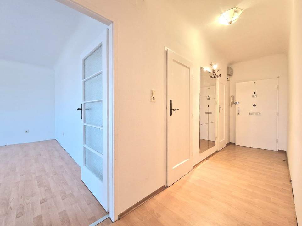 Sympathische 2-Zimmer-Wohnung in einem neu sanierten Haus