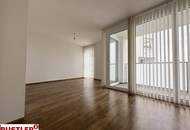 Herrliche große Wohnung mit Aussicht & Loggia