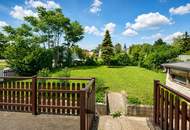 "StoP: FriscH SanierteS ZuhausE & SonnigeM GarteN in WEIGELSDORF!"