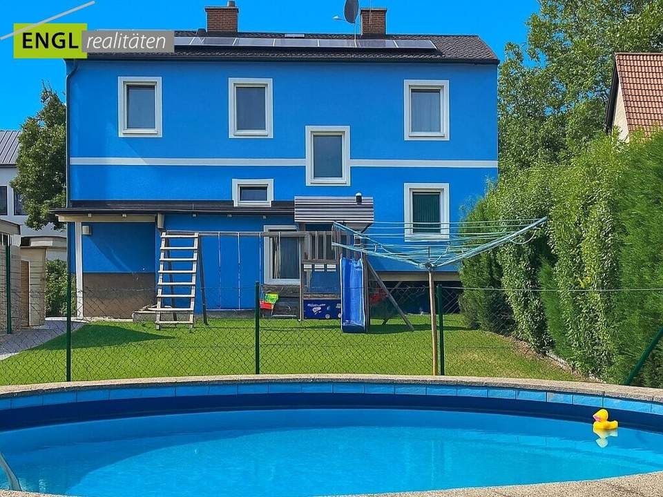 Familien-Idylle mit Pool und nachhaltiger Energieversorgung
