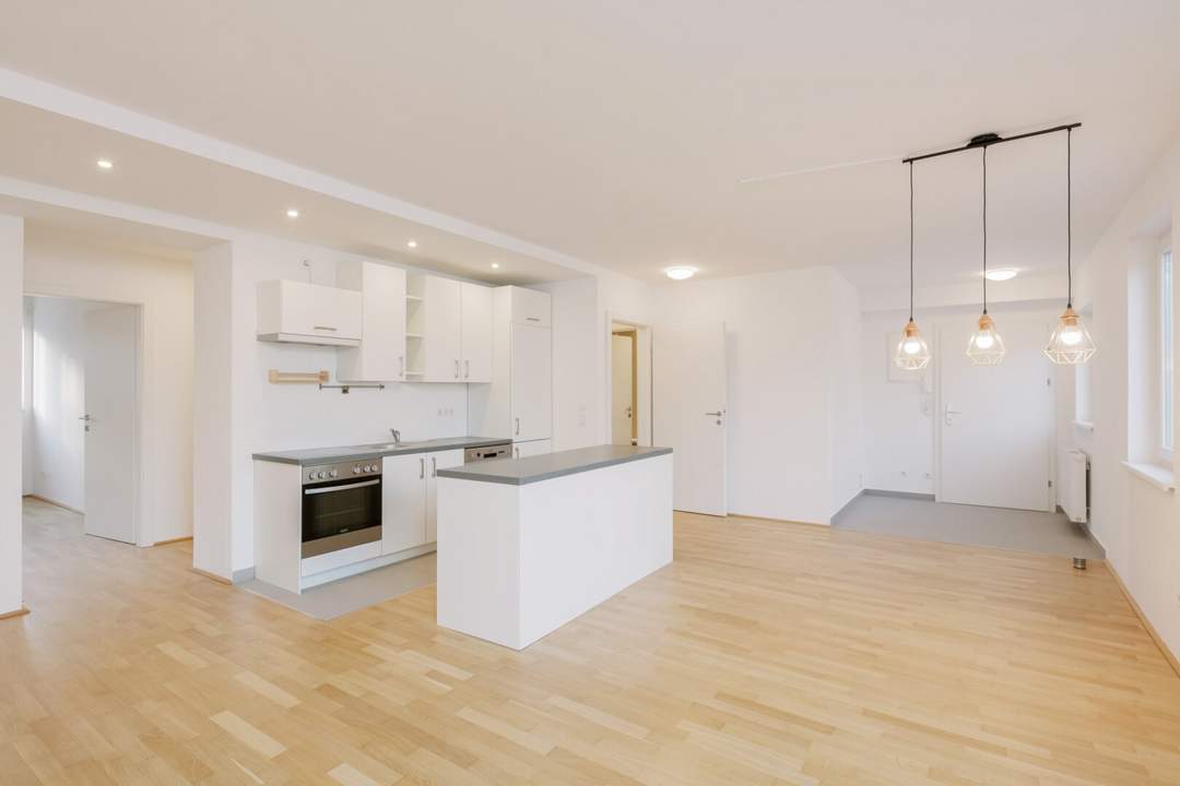RUHIGE & HELLE 4-Zimmer-Wohnung - PROVISIONSFREI