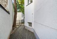 Hochwertig sanierte Altbauwohnung mit Freiflächen