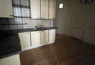 93 m² voller Möglichkeiten: Gestalten Sie Ihr persönliches Altbaujuwel Sanierungsbedürftig