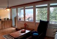 Traumhaft große Loggia, neues Bad, großzügige DG-Wohnung. Ideal auch als Zweitwohnsitz.