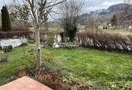 2-Zimmer Gartenwohnung mit Terrasse und einem Kachelofen - Koffer packen und einziehen!!!