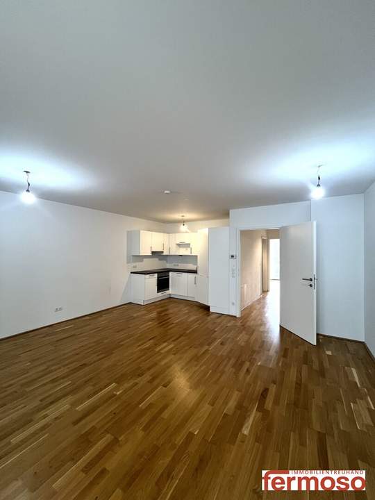 Schöne 2-Zimmer Wohnung mit Einbauküche und gemütlichem Balkon in sehr guter Lage im 18. Bezirk