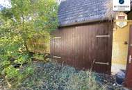 Ehemaliges kleines Bauernhaus mit vielen Möglichkeiten des Bewohnens. Ganzjährig oder zur Erholung in der Freizeit.