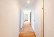 Helle 3-Zimmer Dachgeschoßwohnung mit Wohnküche und Balkon