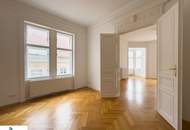 Residieren im Klassischen Altbau, top sanierte, helle 4 Zimmer Wohnung!