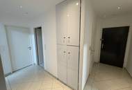 Einziehen &amp; wohlfühlen: Stilvolle 3-Zimmer-Wohnung mit Loggia