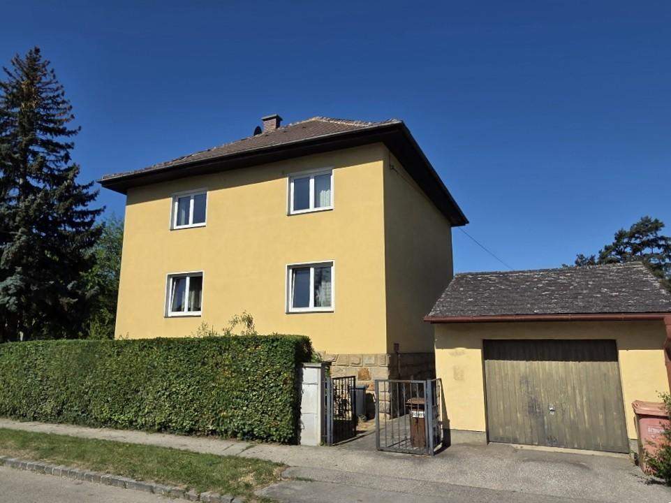 RENOVIERUNGSBEDÜRTIGES EIN-ZWEIFAMILIENHAUS IN PURKERSDORF ZENTRUMSNÄHE