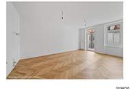 INITIATIVE TOP 100 - RAUS AUS GAS | 3-Zimmer Altbauwohnung mit Innenhofbalkon | Erstbezug nach Sanierung
