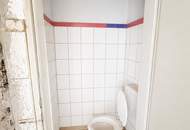Charmante 2-Zimmer-Altbauwohnung mit Potenzial in zentraler Ruhelage