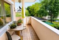 STADTWOHNUNG MIT GROßEM BALKON, GRÜNBLICK UND HOCHWERTIGER TISCHLERAUSSTATTUNG