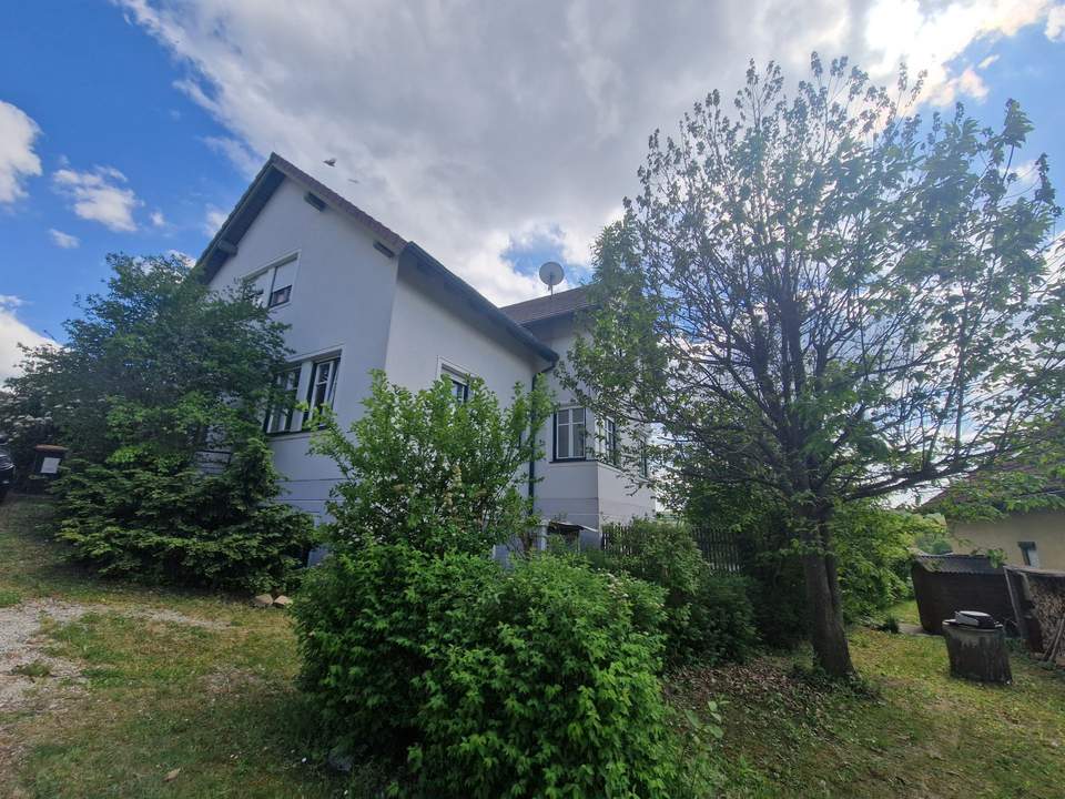 MODERNE EIGENTUMSWOHNUNG MIT ANLEGEREIGNUNG IN SCHÖNBERG AM KAMP IN HERRLICHER WOHN- UND AUSSICHTSLAGE
