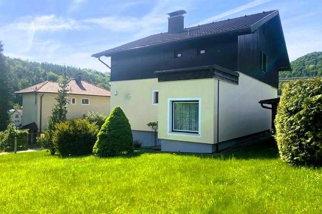 Gepflegtes Wohnjuwel mit Weitblick! Platz für Generationen!, Haus-kauf, 395.000,€, 2640 Neunkirchen