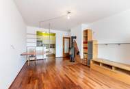 Ruckerlberg: Lichtdurchflutete 2-Zimmer-Wohnung mit Balkon und Tiefgaragenplatz