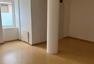 BARRIEREFREI ! Perfekt geeignet für Studenten oder Singles! Gemütliche 2 Zimmer wohnung - sofort verfügbar!