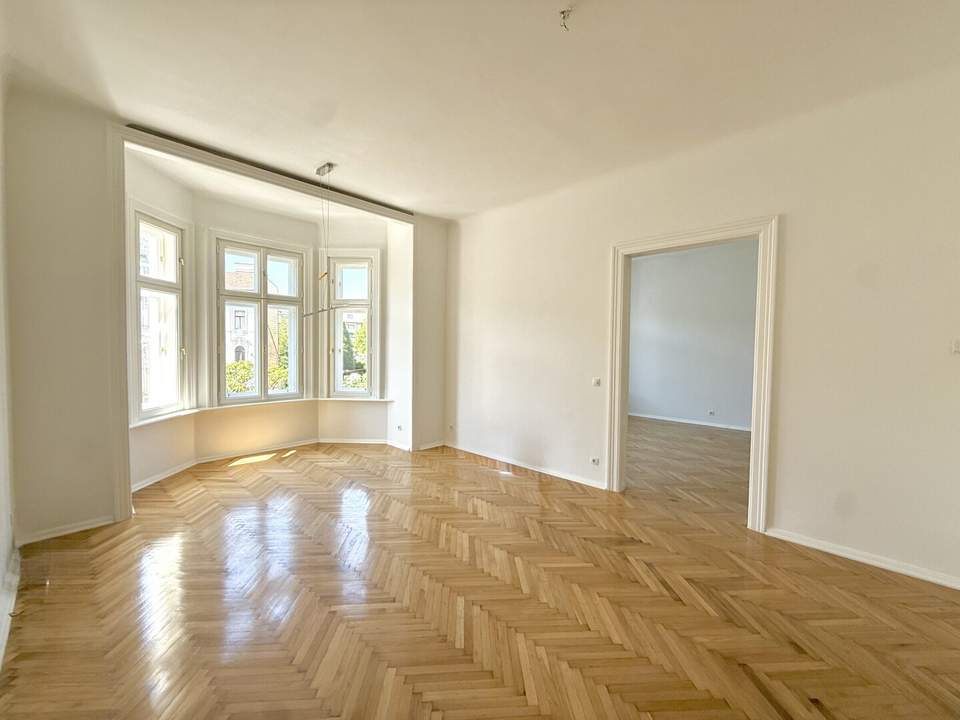 Altbaujuwel mit ca. 12m² Balkon und hochwertiger Ausstattung. Nähe Türkenschanzpark