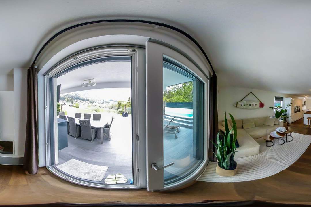 STARTPREIS! Luxuriöse Doppelhaushälfte mit Pool und Seeblick in Fuschl