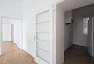 ++NEU++ sanierungsbedürftige 3-Zimmer Altbauwohnung, völlige Innenhoflage