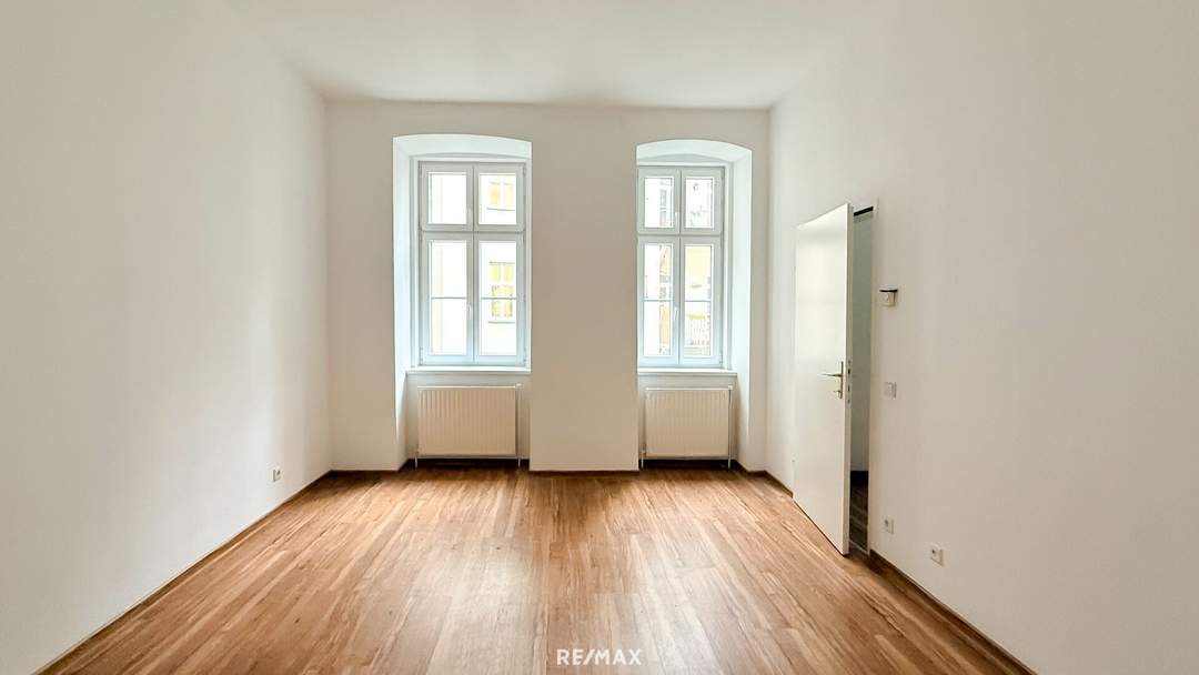 Entzückende 2 Zimmer Altbauwohnung