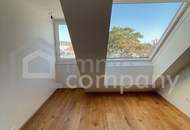 Dachgeschossmaisonette mit einer Traumterrasse und vollmöblierter Küche