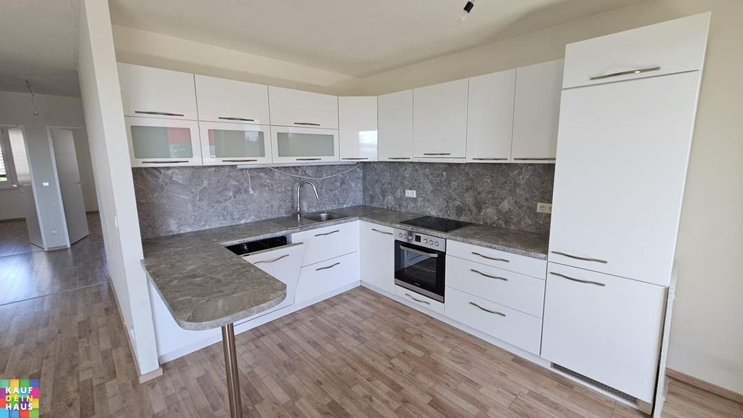 AKTION - 2 MONATE MIETFREI! 4 ZIMMERWOHNUNG MIT GROSSER LOGGIA!