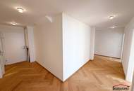 PROVISIONSFREI - ERSTBEZUG - Exklusive Dachgeschossmaisonette mit Dachterrasse, Pool und Deckenkühlung in RUHELAGE!