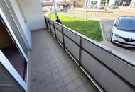 Sanierungsbedürftige 1+ Zimmer Wohnung mit großer Loggia in U-6 Nähe - Hochparterre