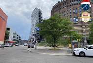 U3 Gasometer: Modern Living mit Balkon + Hippe Umgebung