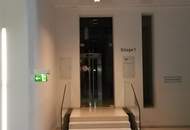 Stilaltbau mit Blick auf den Schwarzenbergplatz