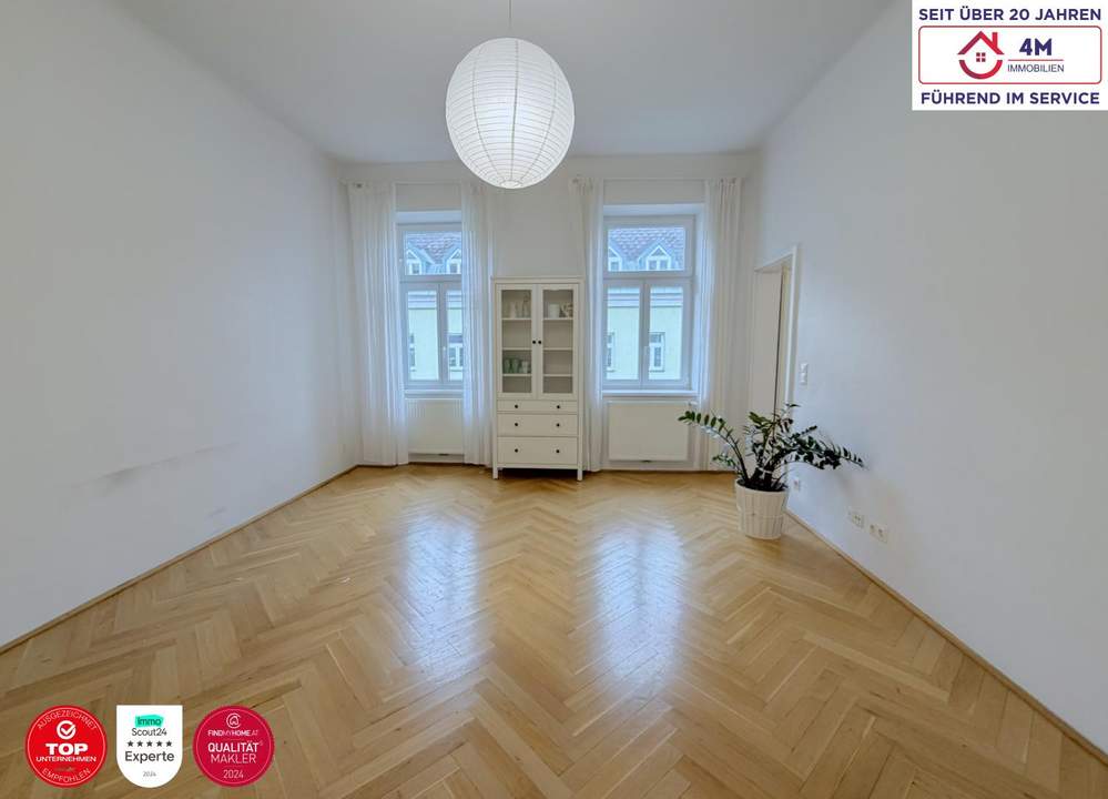 Stilvolle, hochwertig sanierte 2-Zimmer-Altbauwohnung im 3. Liftstock