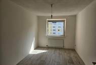 Neu renovierte 2-Zimmer-Wohnung mit Loggia in U1-Nähe